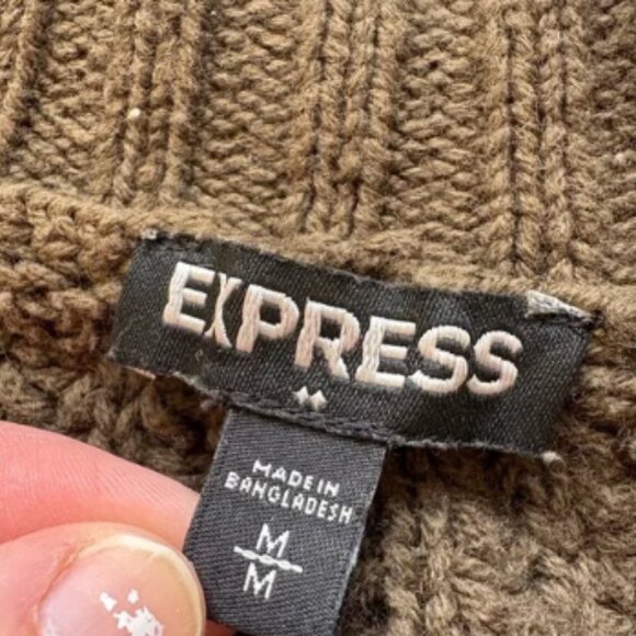 Chunky Knit Green Sweater - Picture 2 of 3